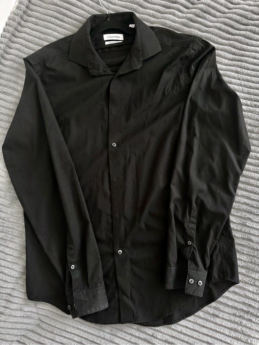 Calvin Klein Men’s Black Slim Fit Wrinkle Free Dress Shirt